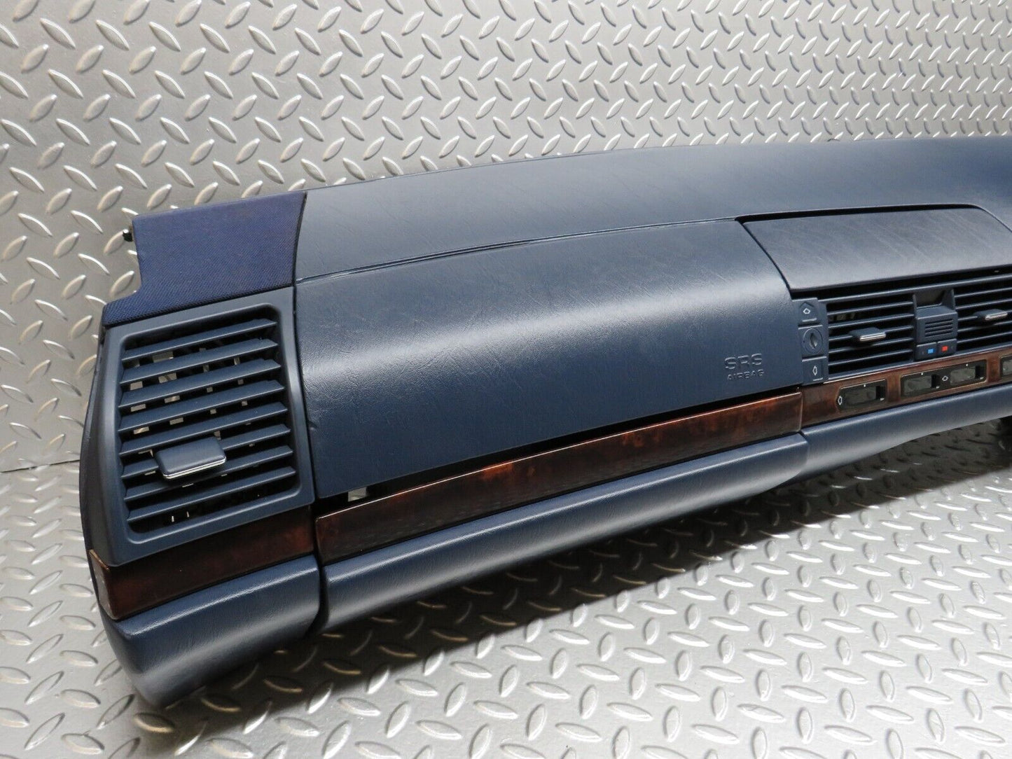 24971 Mercedes-Benz W140 S320 Dashboard Blue