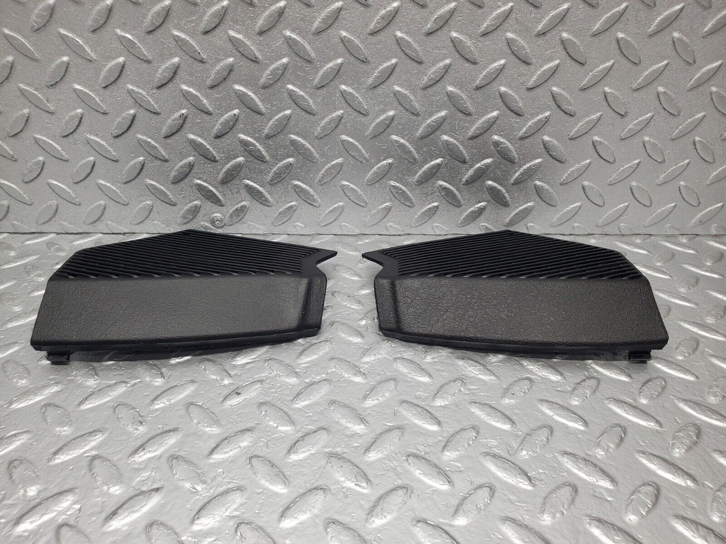 46363 Mercedes-Benz C123 280CE Coupe Dashboard Speaker Covers Black 1236802807 1236802707