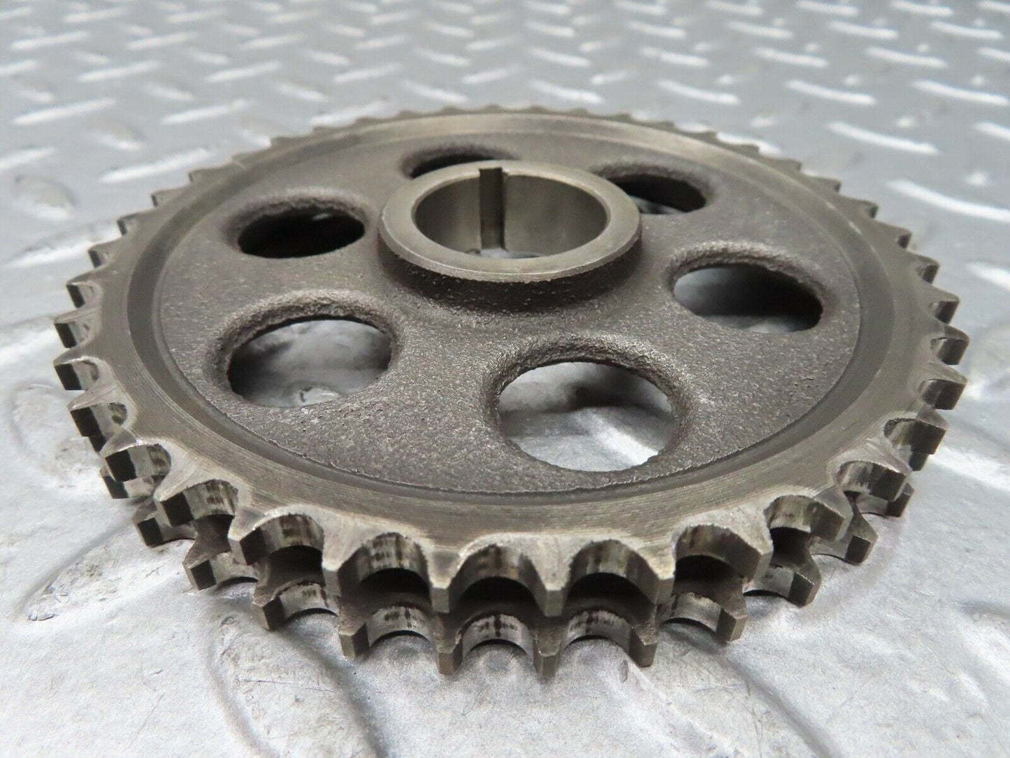 19106 Mercedes-Benz W123 300D Camshaft Timing Gear 1210520201