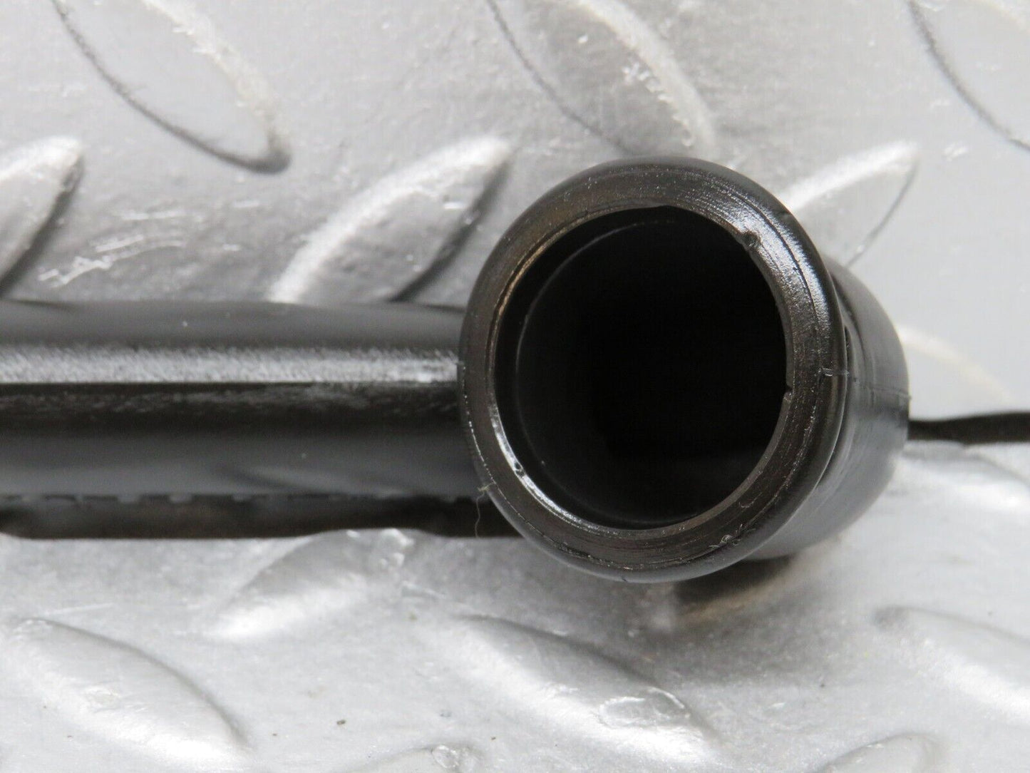 36880 Mercedes-Benz C126 420SEC Coupe Crankcase Breather Hose Pipe 1160942282