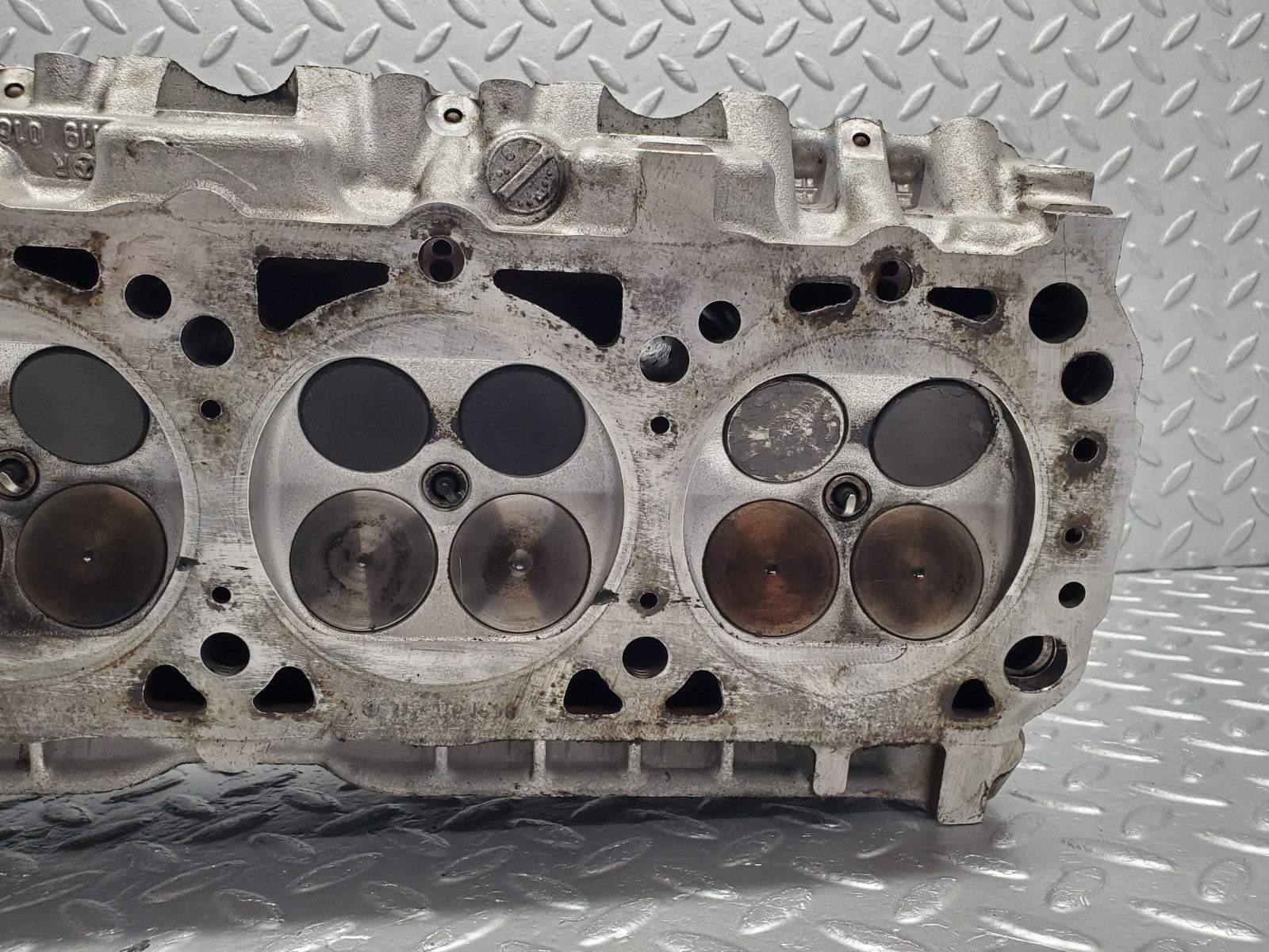 W140 cylinder head left side used OEM