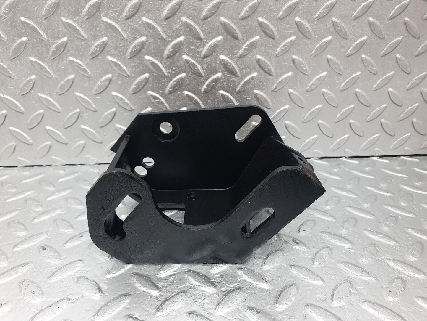 43338 Mercedes-Benz W108 280SE Power Steering Pump Bracket