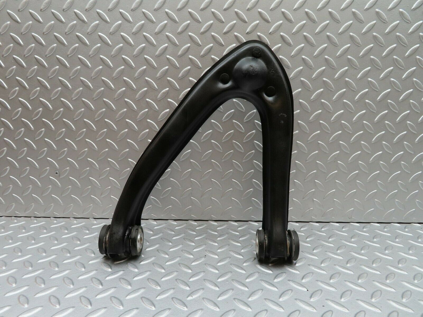 4887 Mercedes-Benz W114 280CE Coupe Front Right Upper Control Arm
