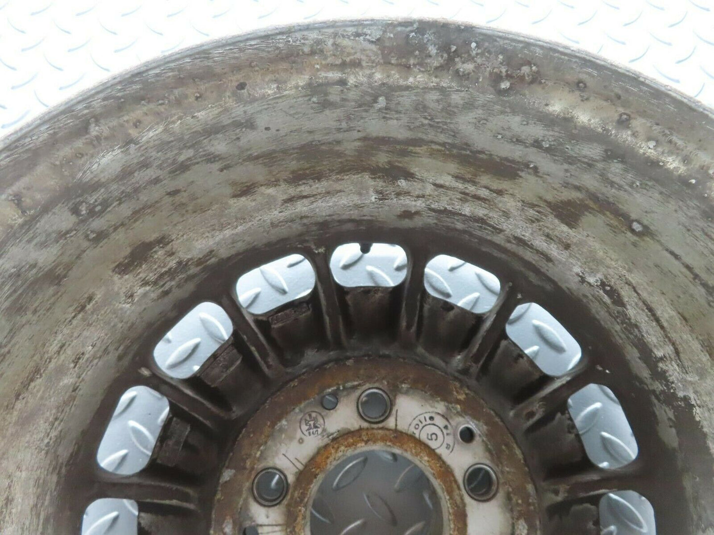 12107 Mercedes-Benz Alloy Wheel Mexican Hat 6Jx14H2 ET30 1264001902