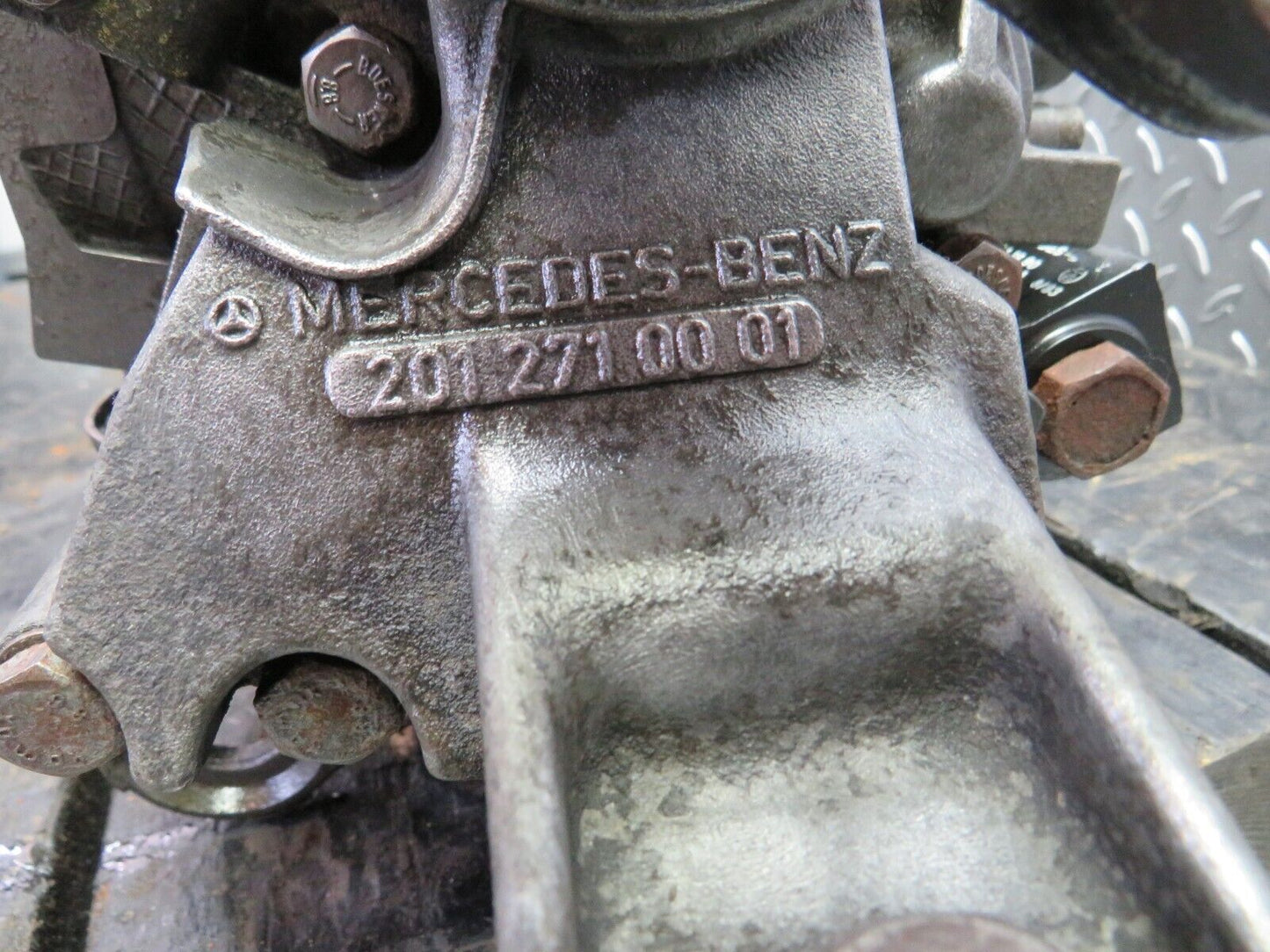 25640 Mercedes-Benz W123 200 Automatic Gearbox 722.406 1232706701 1232711801