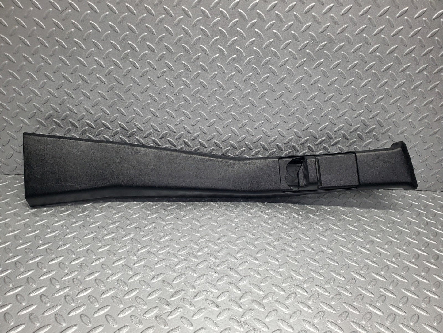 W201 Baby Benz b pillar cover right used OEM