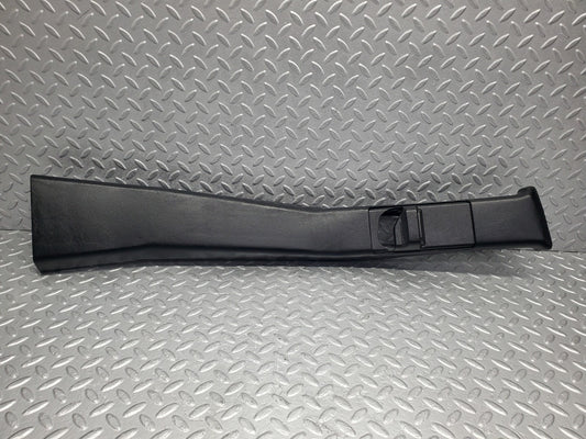 W201 Baby Benz b pillar cover right used OEM