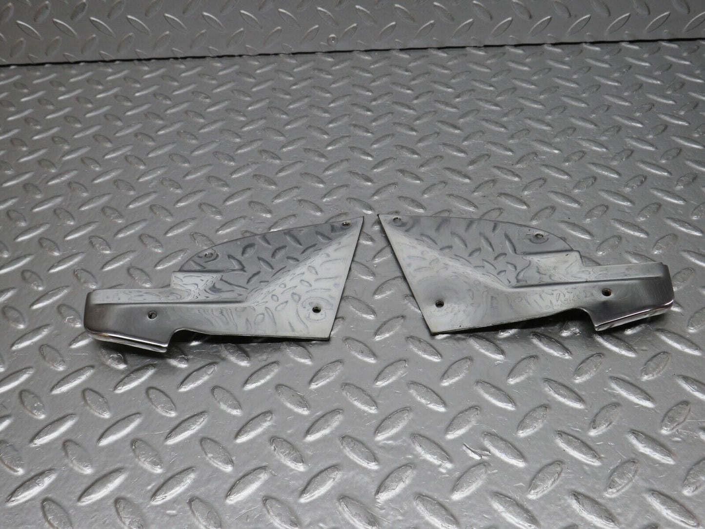 0728 Mercedes-Benz C107 350SLC Coupe B Pillar Chrome Cover  Left And Right