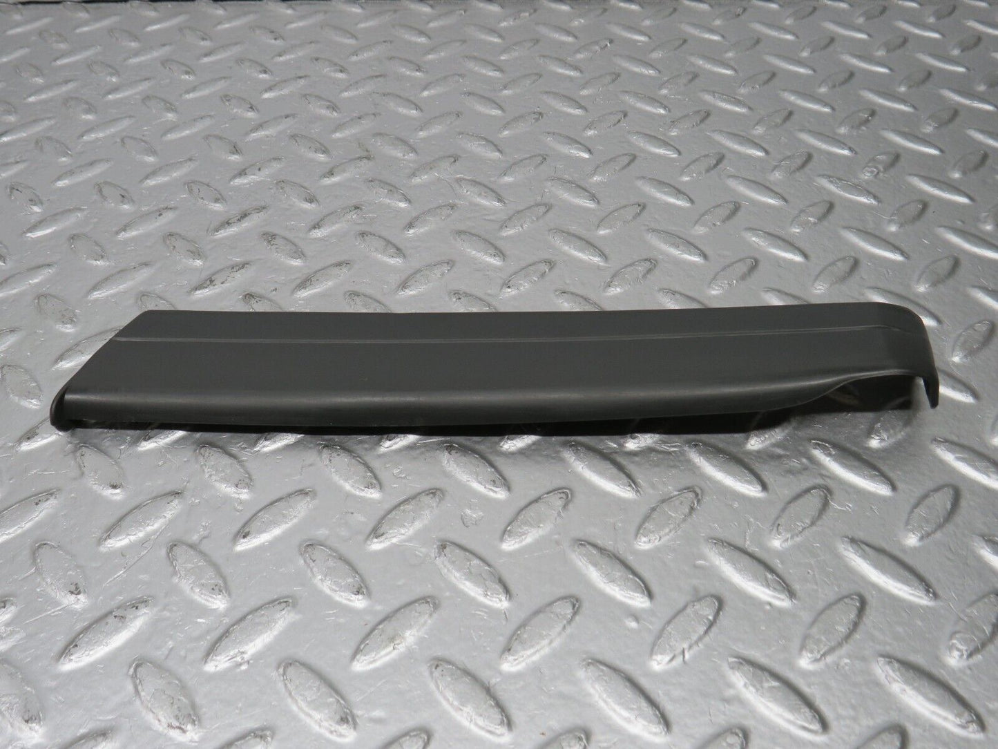 33781 Mercedes-Benz W201 190E 2.0L Front Right Fender Wing Lower Moulding Trim