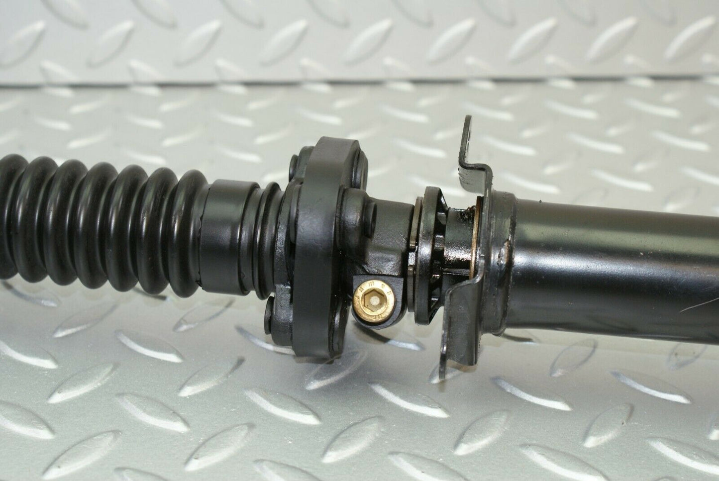 2841 Mercedes-Benz C123 280CE Coupe Steering Column