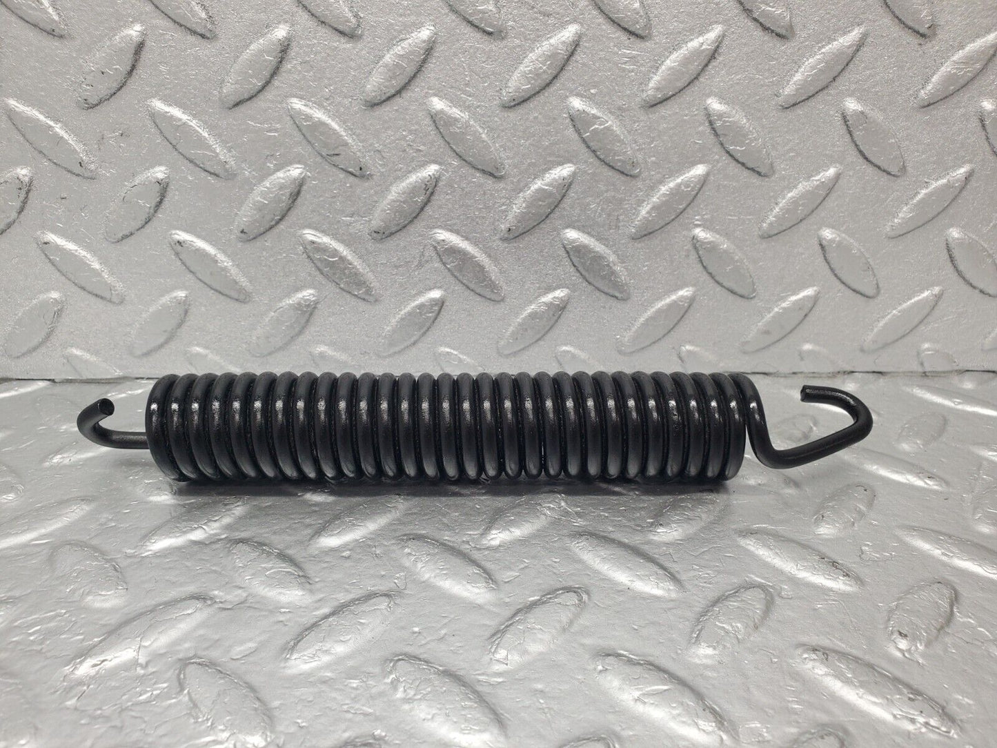 46128 Mercedes-Benz W105 PONTON Bonnet Hinge Spring