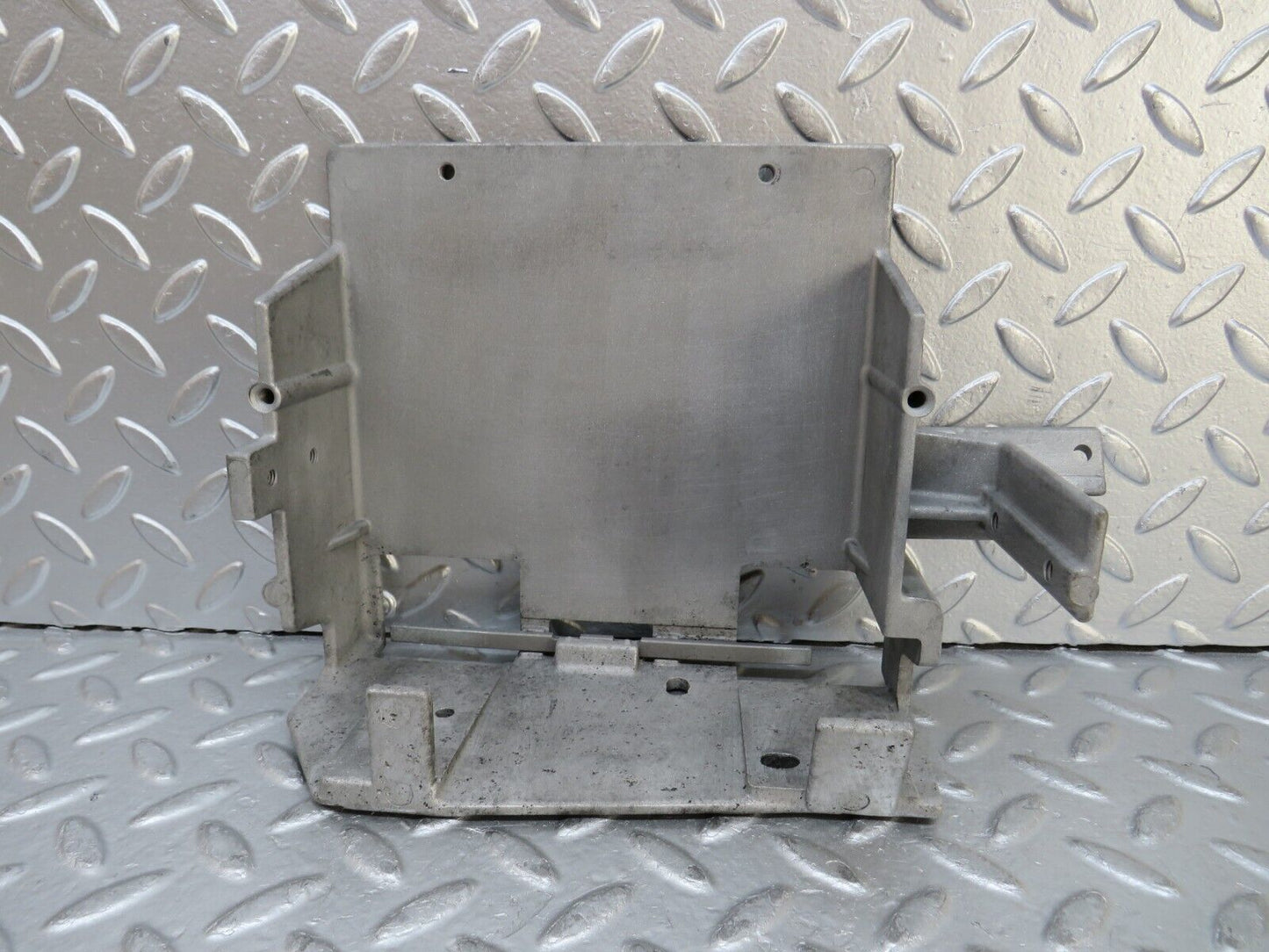26686 Mercedes-Benz C124 220CE Engine Control Unit Tray Bracket 1245404973