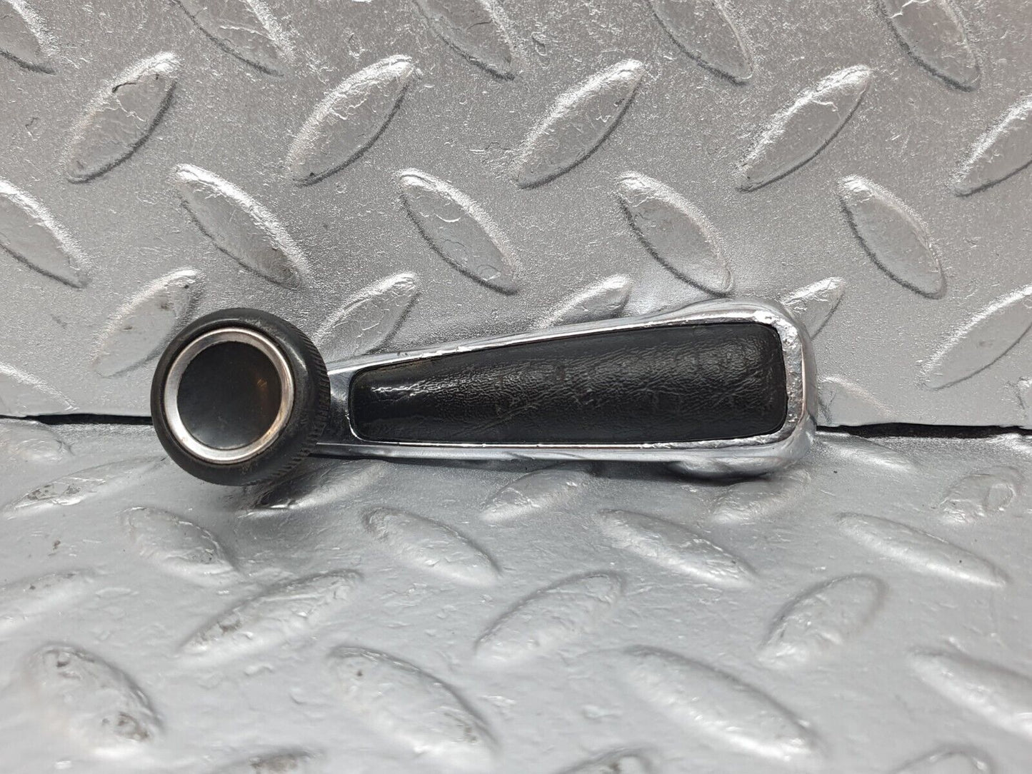 43418 Mercedes-Benz W108 280SE Window Lifter Crank Handle