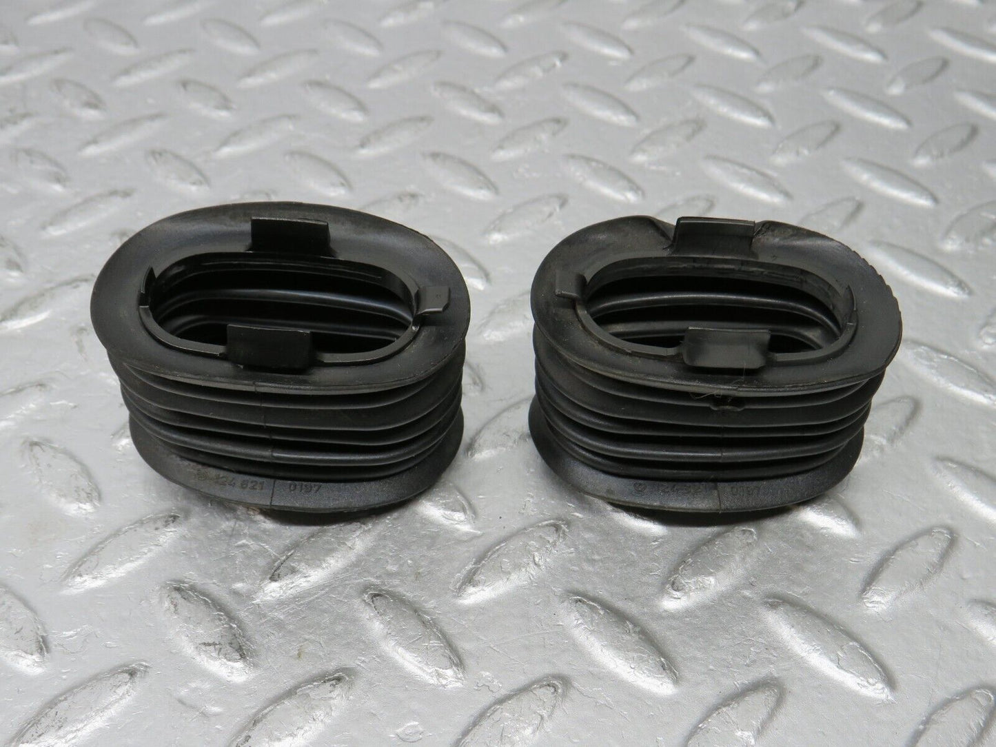 38138 Mercedes-Benz A124 320E Cabriolet Front Door Wire Protector Rubber  1248210197