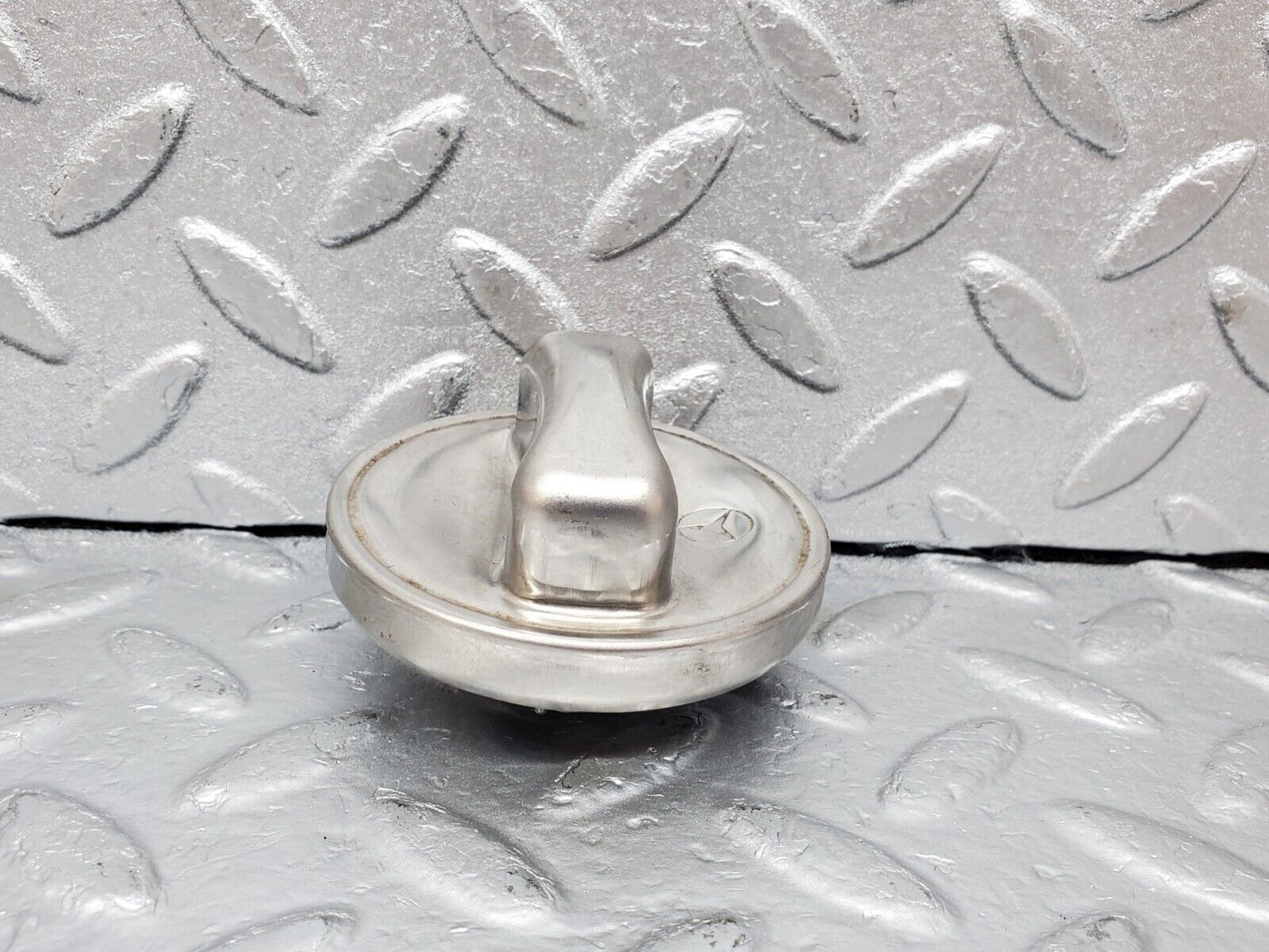 44826 Mercedes-Benz W124 220E Fuel Tank Cap 1244700005