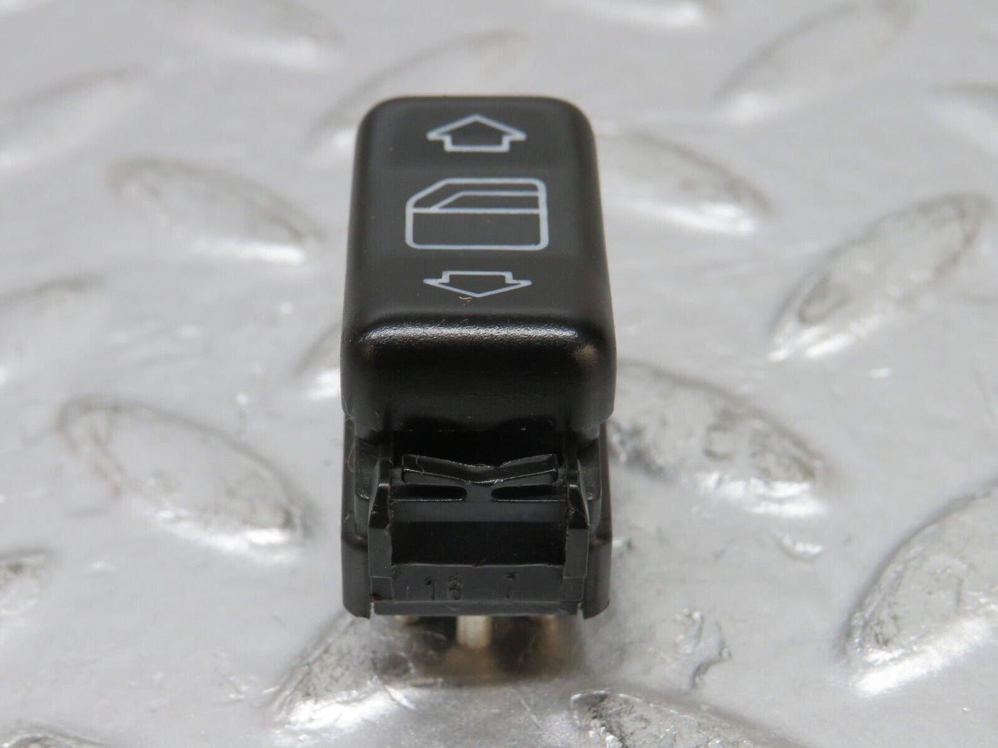 32471 Mercedes-Benz S124 300TE Wagon Electric Window Switch Left 1248204810