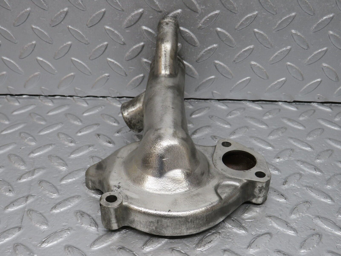 40227 Mercedes-Benz W110 230 Water Pump Housing 1272010701
