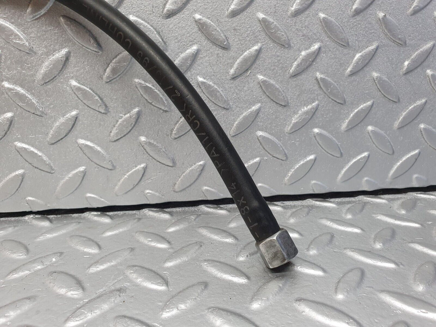 42525 Mercedes-Benz R129 320SL Coupe Fuel Hose Pipe