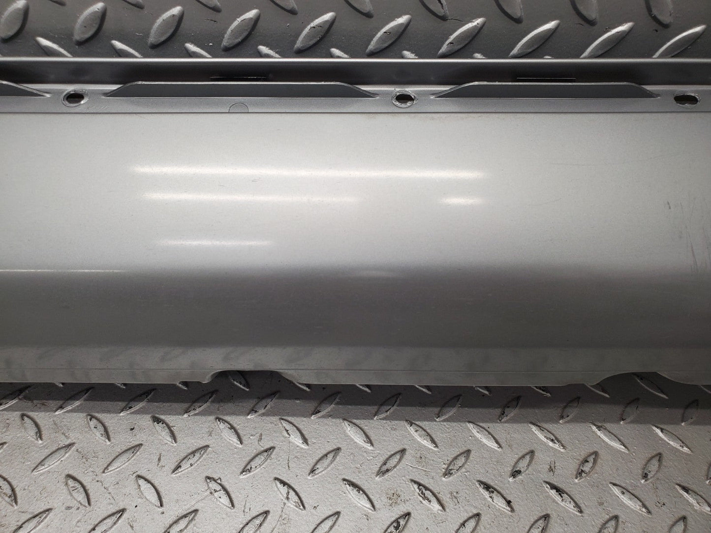 W124 Wagon side skirt left side used OEM