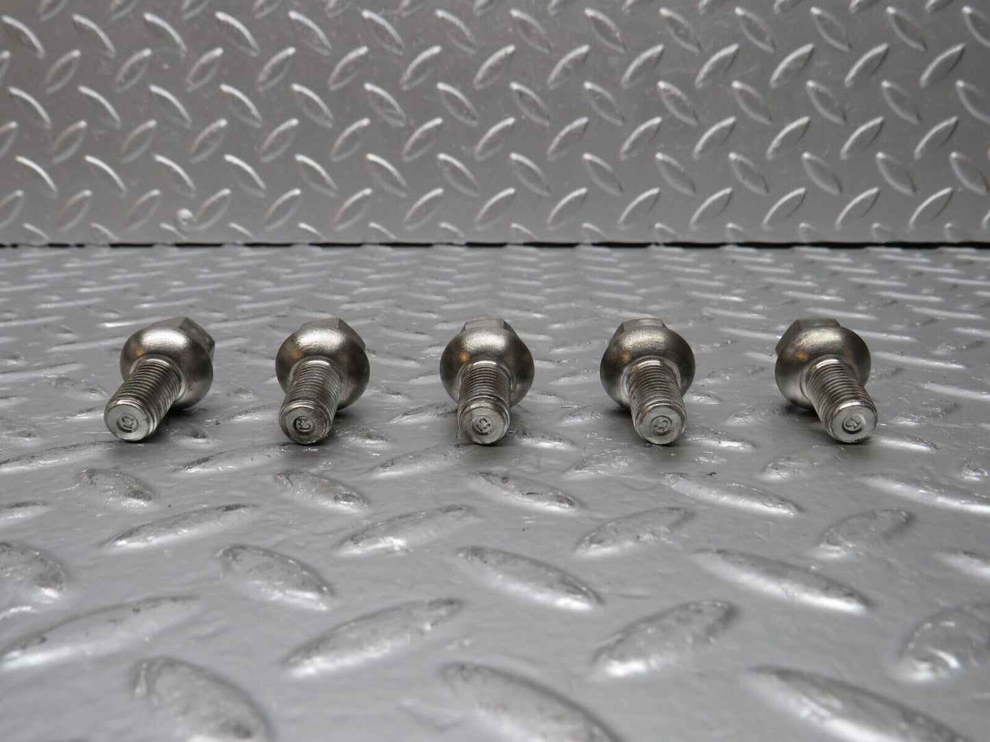 31106 Mercedes-Benz 5x Steel Wheel Lug Bolt M12x1.5