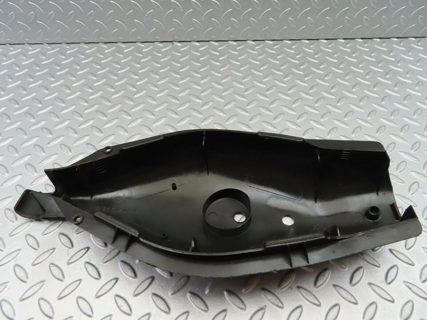 6717 Mercedes-Benz S124 E220 Wagon Rear Control Arm Cover  1243520188