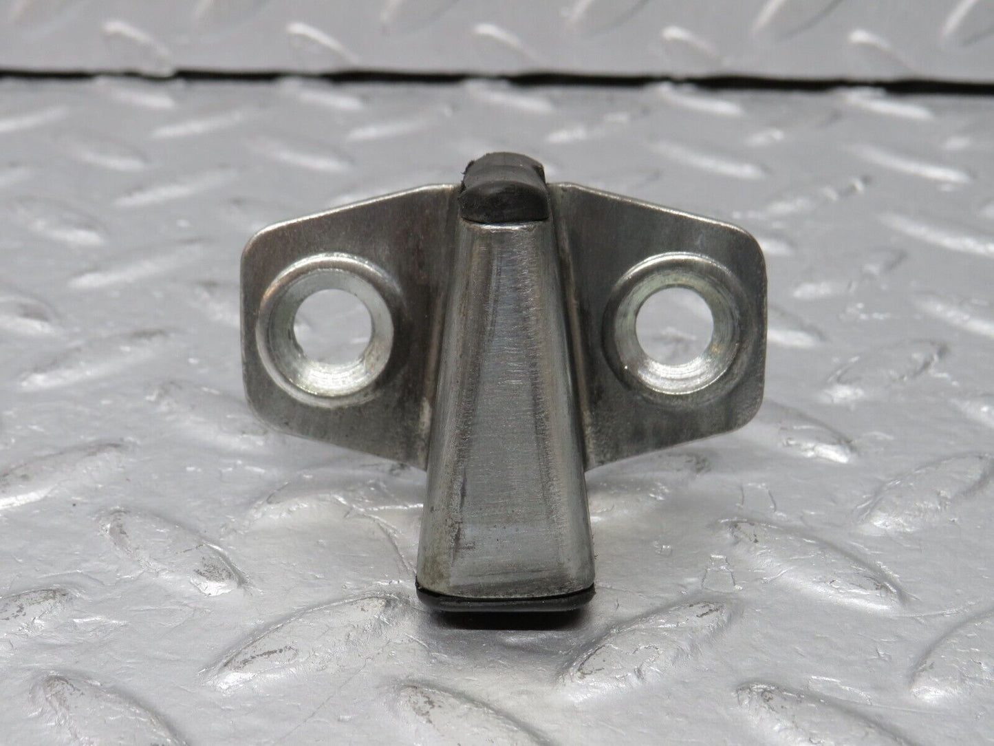 38860 Mercedes-Benz W201 190E 2.6L Door Lock Latch