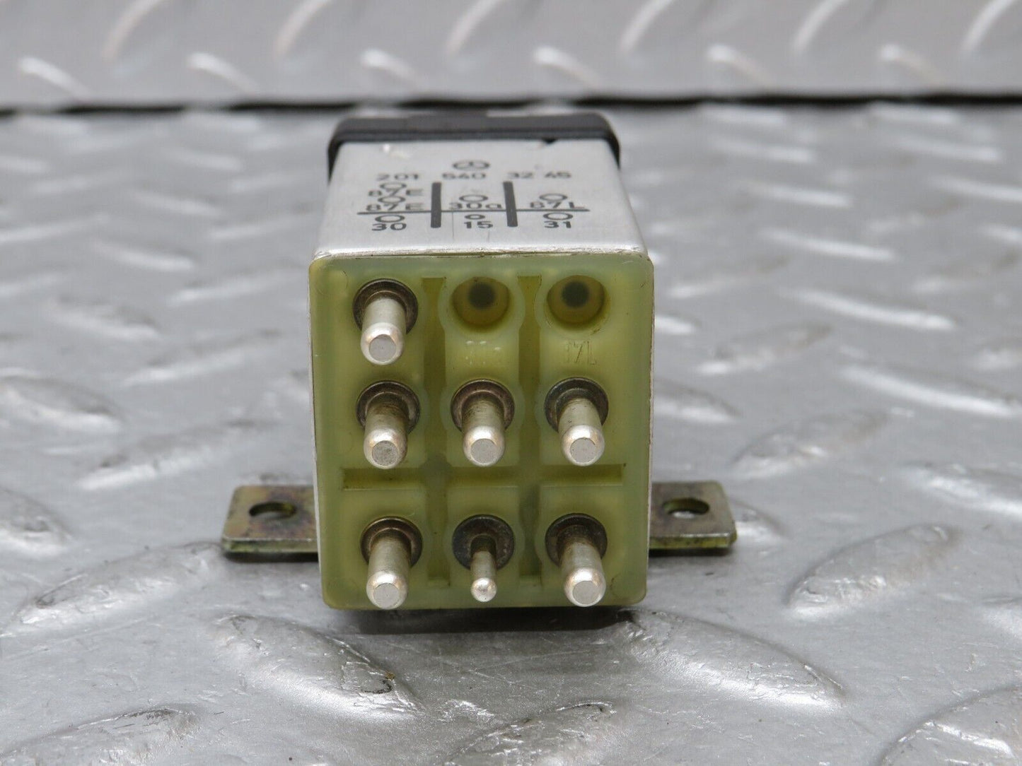 36183 Mercedes-Benz W126 420SE Overload Relay 2015403245