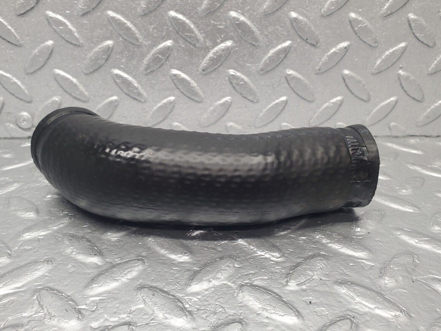 46190 Mercedes-Benz W124 280E Radiator Hose Pipe 1042030482