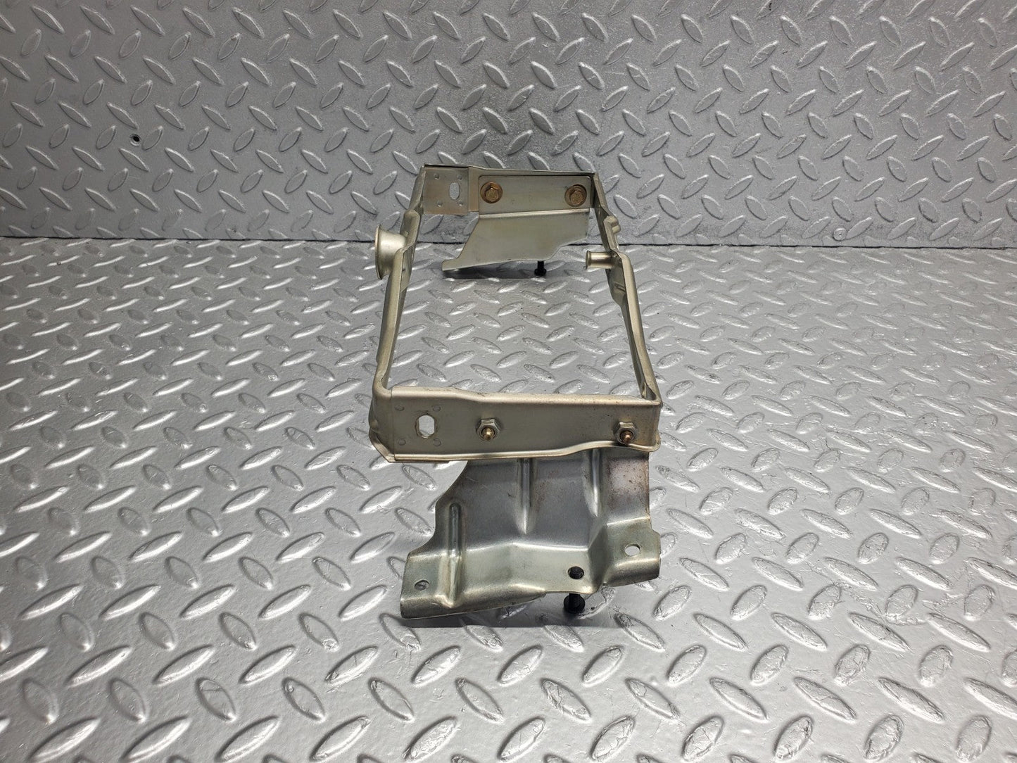 W124 Wagon dash airbag support bracket used OEM