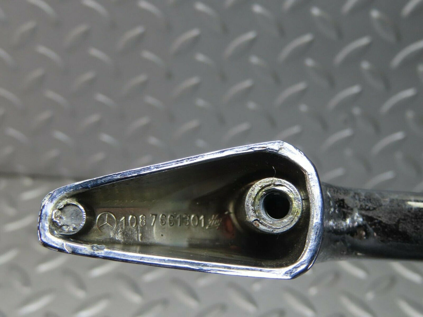 8789 Mercedes-Benz W108 Chrome Door Handle Front Left No Key 1087661301
