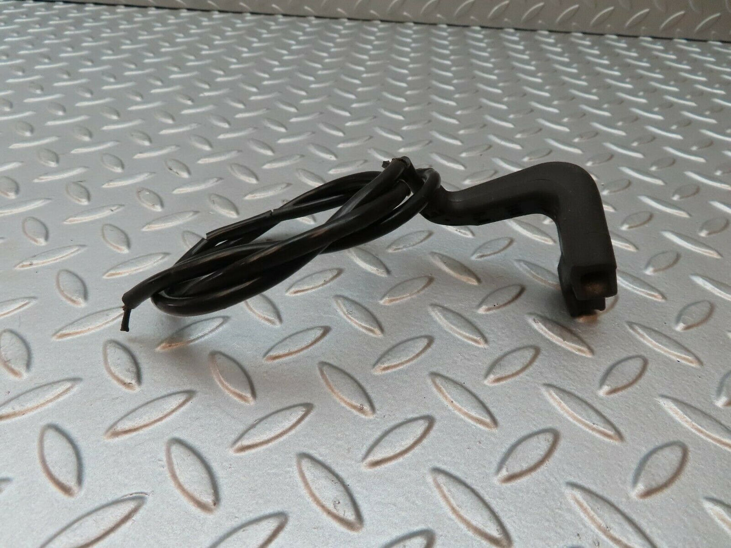 4241 Mercedes-Benz V123 240D LWB Brake Pad Wear Sensor Front Left 0085458628