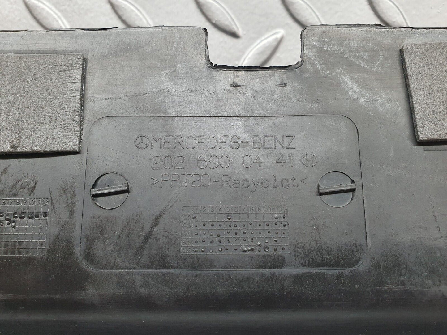 42110 Mercedes-Benz W202 C200 Trunk Rear Panel 2026900441