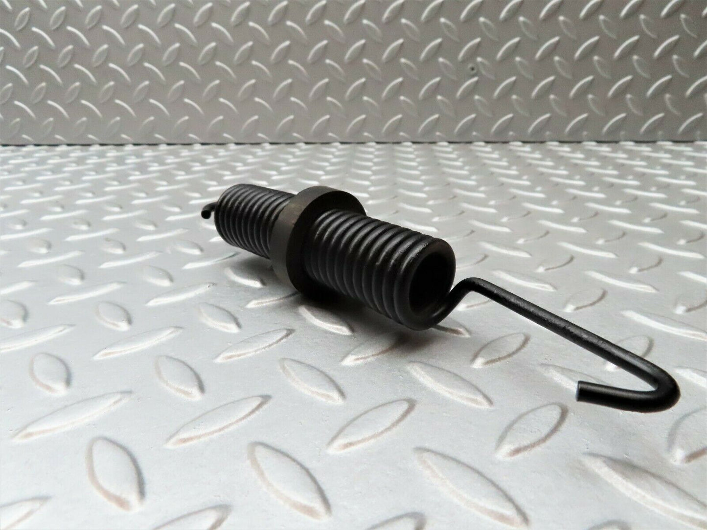 3446 Mercedes-Benz W115 220D Bonnet Hinge Spring