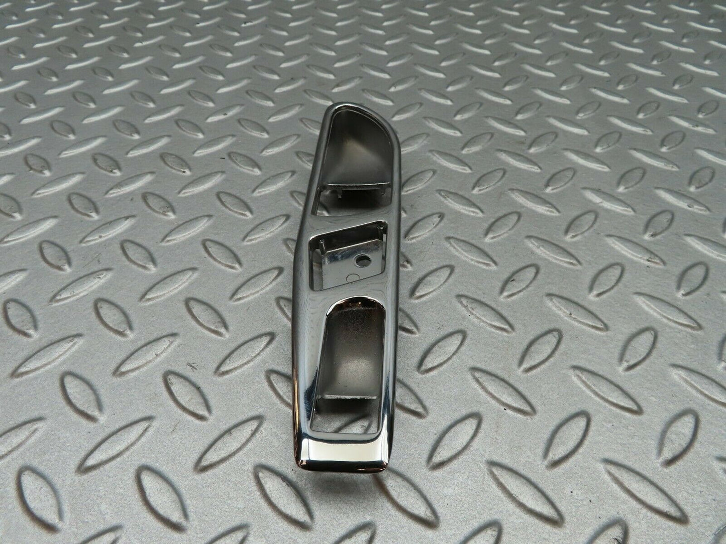 4923 Mercedes-Benz R107 350SL Interior Door Handle Chrome Surround Right