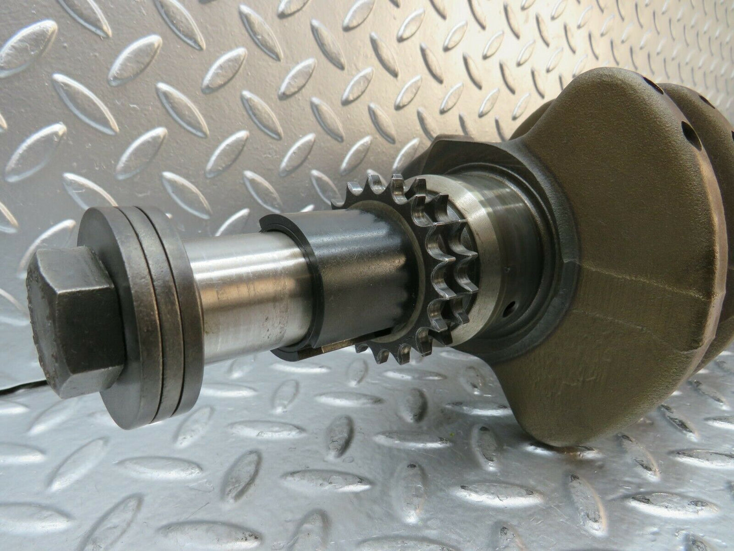 23098 Mercedes-Benz C123 230CE Coupe Crankshaft 10235