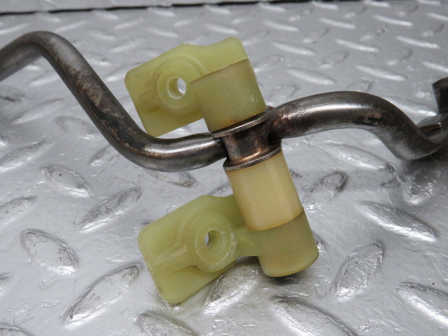 34360 Mercedes-Benz C126 380SEC Coupe Accelerator Pedal Linkage