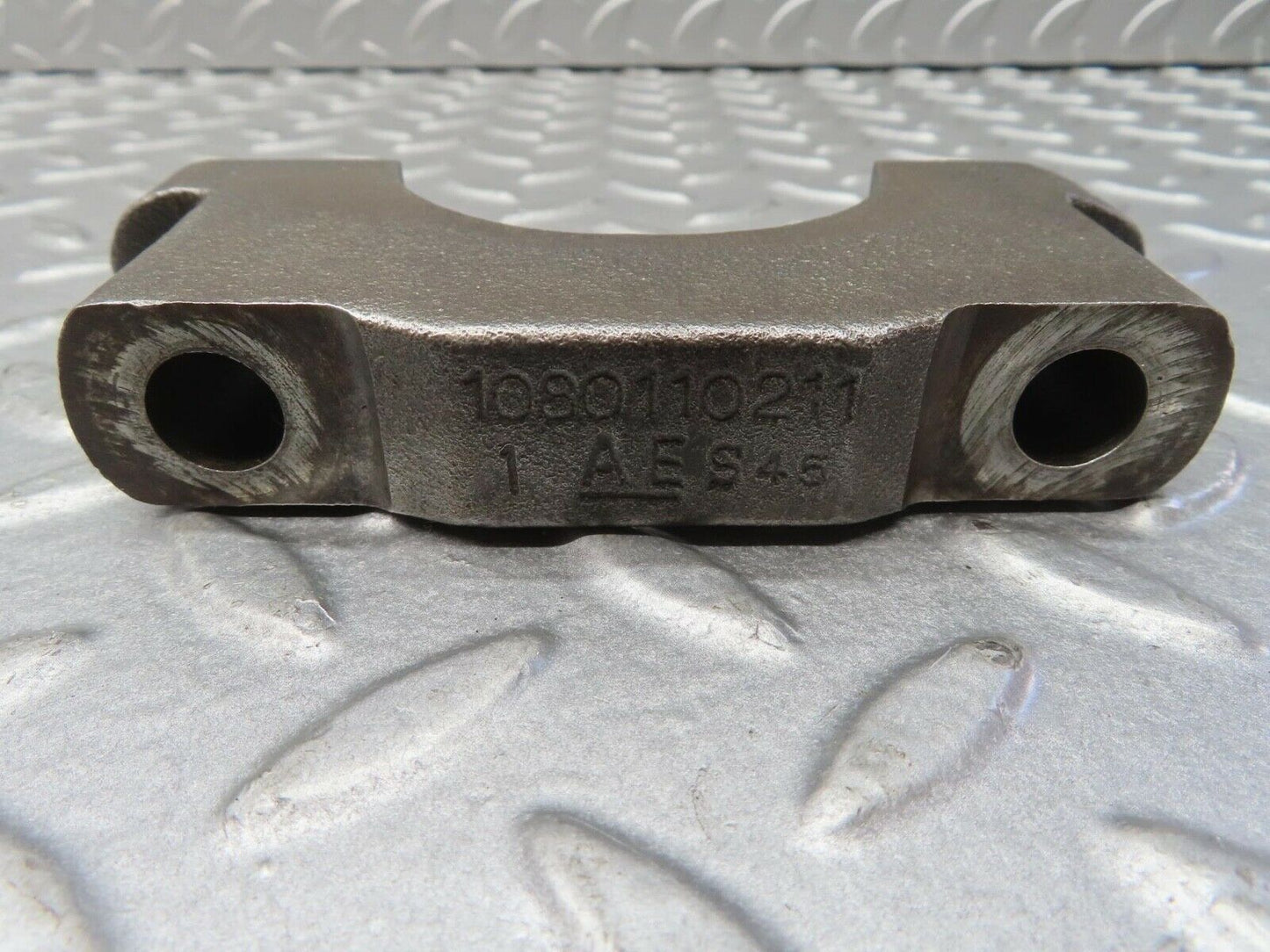 13384 Mercedes-Benz W111 230S Crankshaft Bearing Holder Block 1080110211