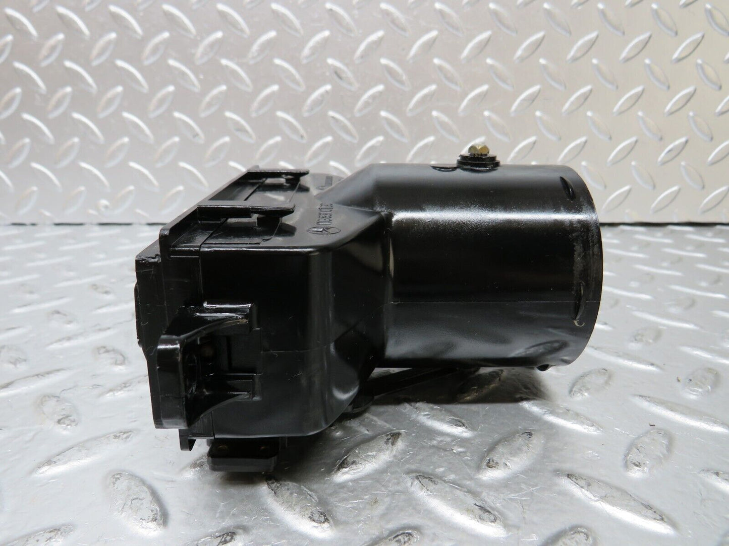 26181 Mercedes-Benz W116 450SE Dashboard Air Vent 1168310130