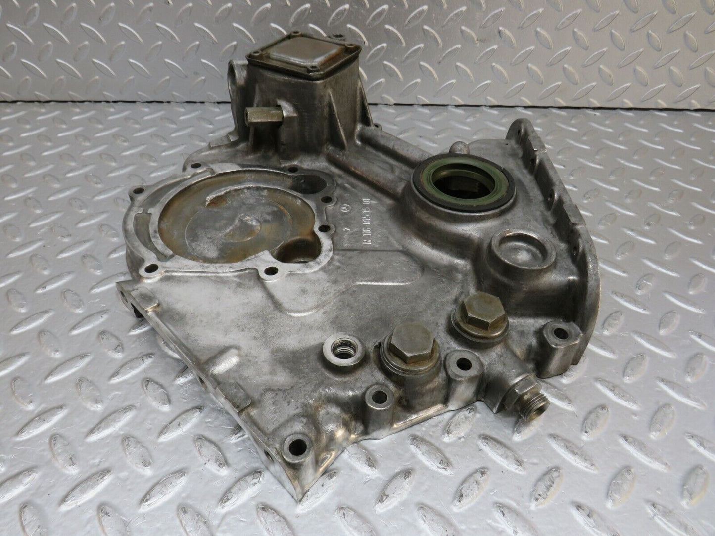 32846 Mercedes-Benz C107 R107 350 V8 Timing Chain Cover 1160151501