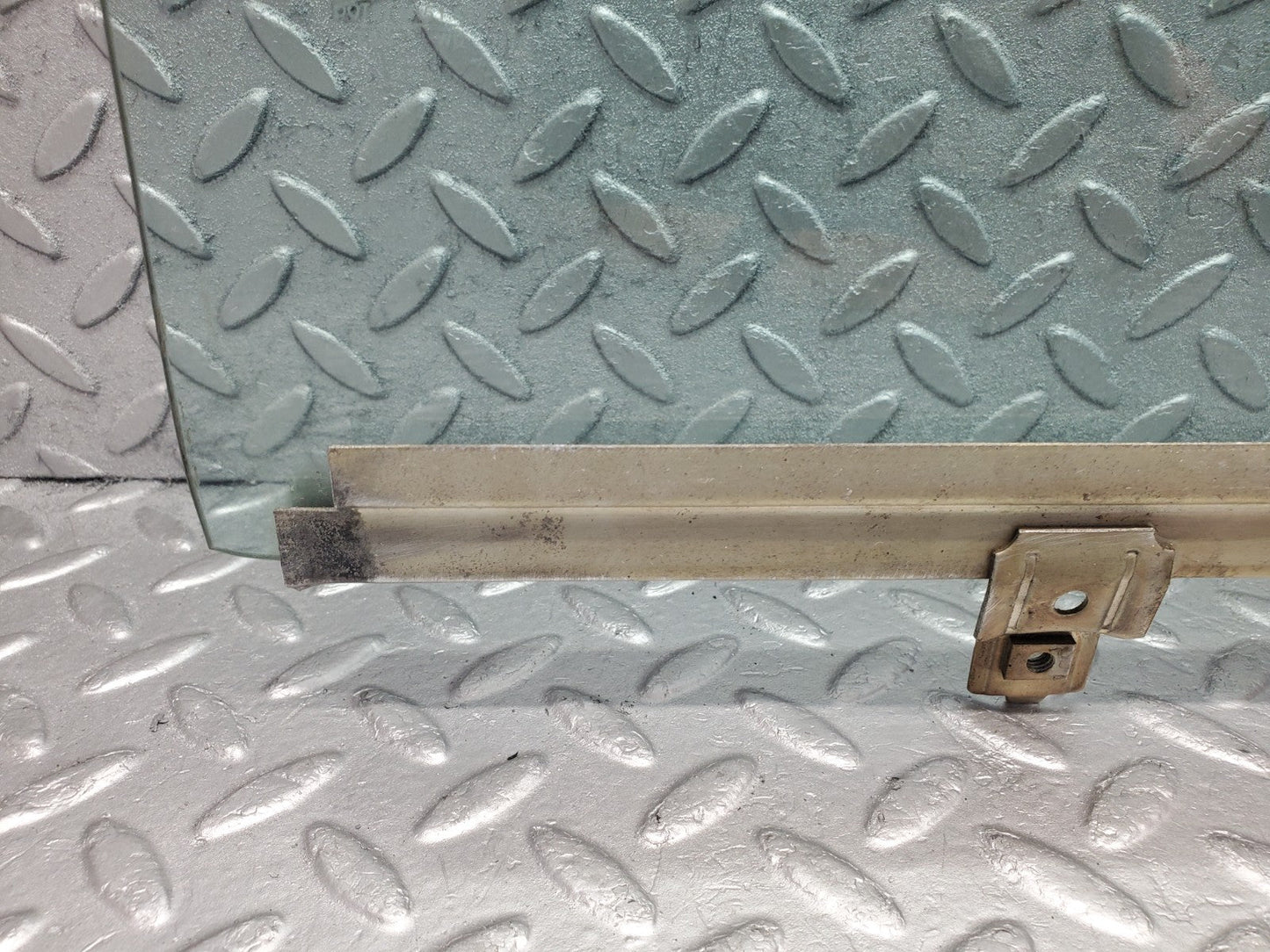 47318021