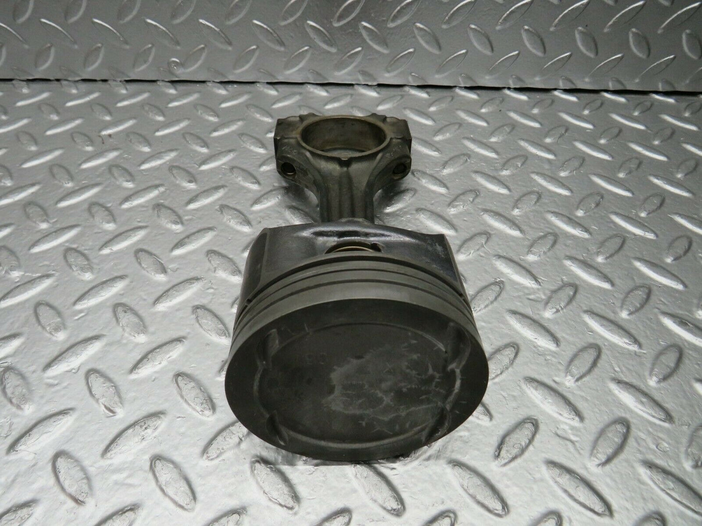 22470 Mercedes-Benz C124 E220 Coupe Piston With Connecting Rod 89.9 mm