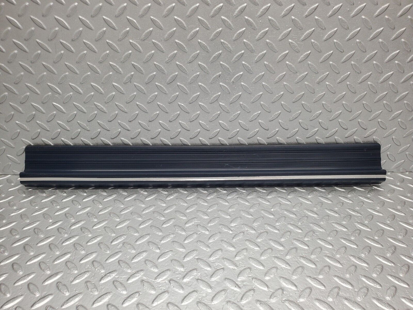 46006 Mercedes-Benz V123 240D LWB Front Door Sill Trim Blue