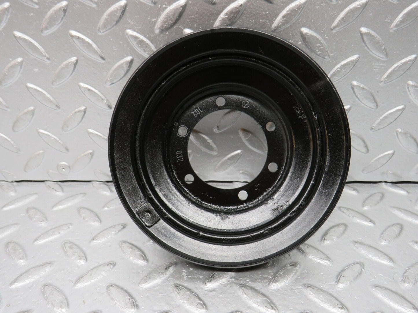 30858 Mercedes-Benz W201 190E Crankshaft Pulley 1020320404