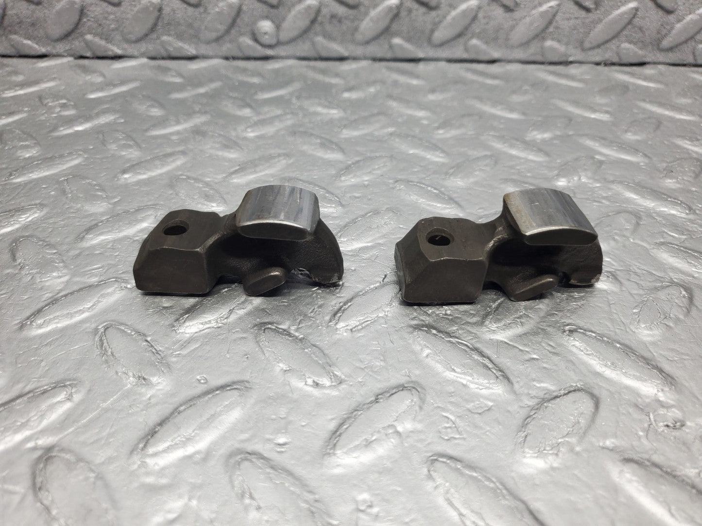 W126 Coupe rocker arm used OEM
