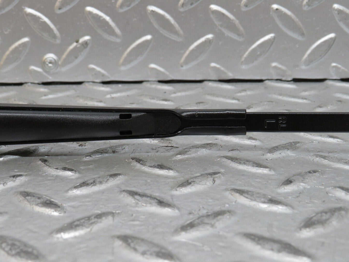 28381 Mercedes-Benz S123 240D Wagon Left Wiper Arm Bosch 3399990553