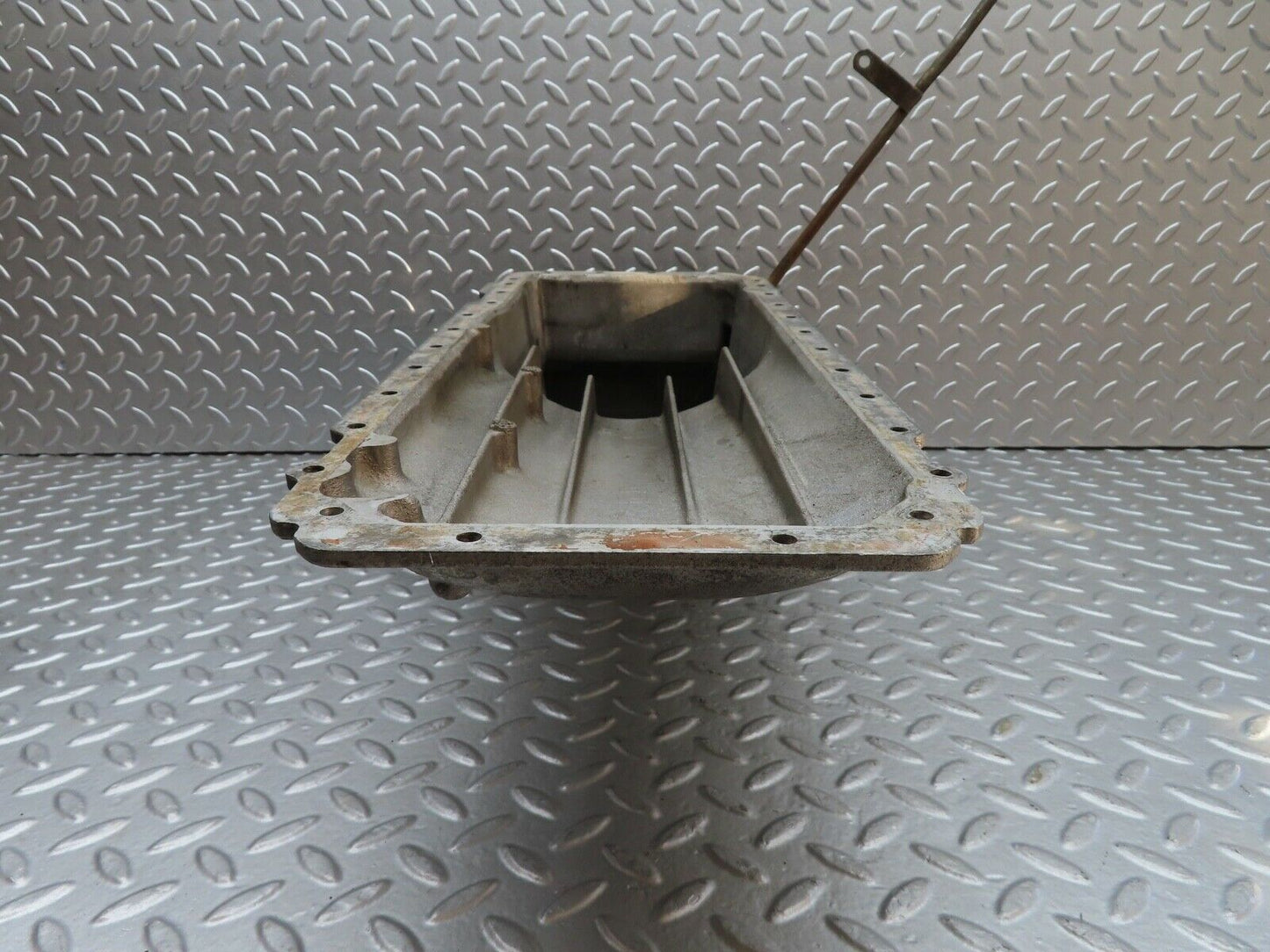 20756 Mercedes-Benz R107 450SL Oil Pan Oil Sump 1170100013