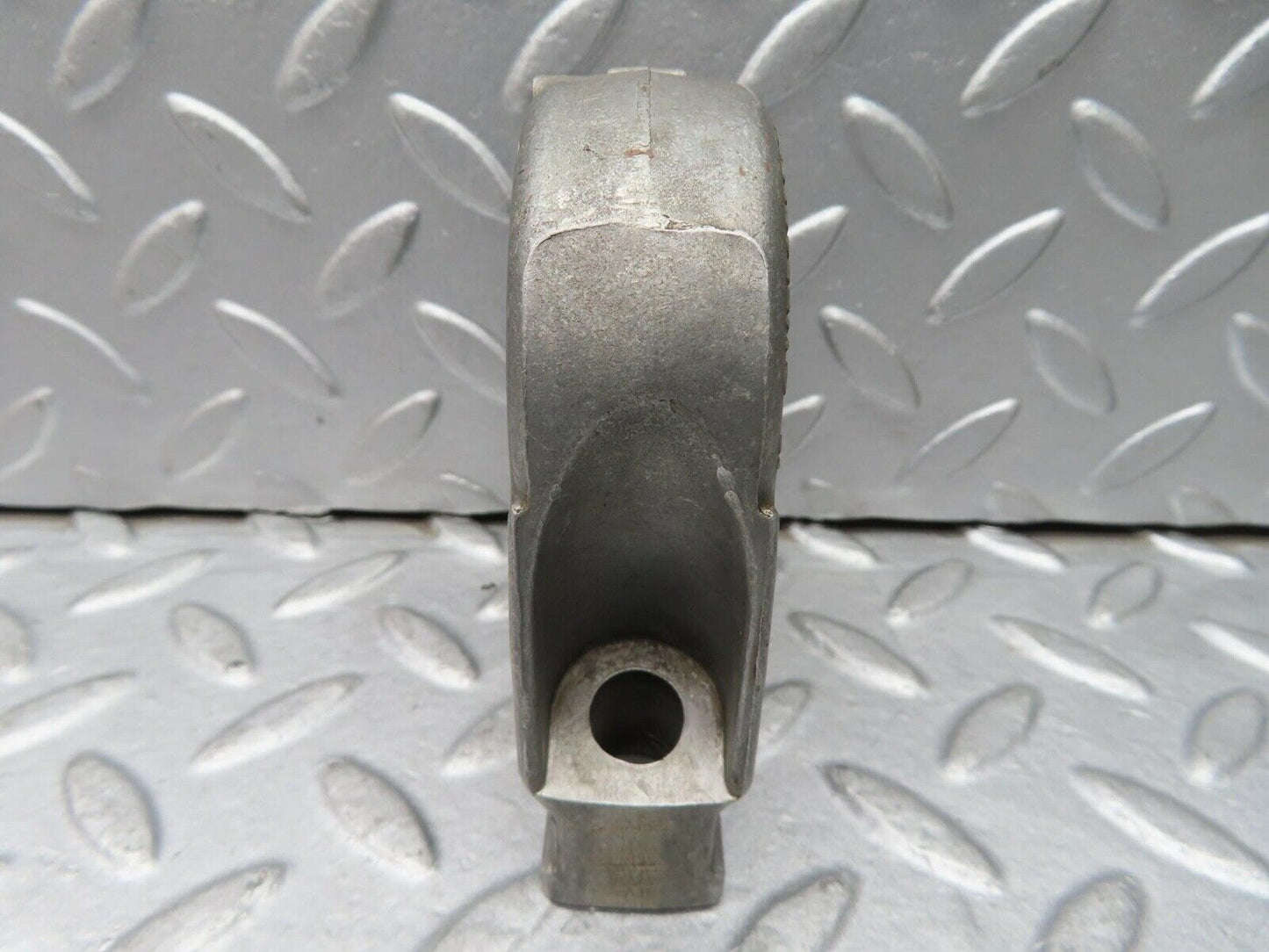 16718 Mercedes-Benz C107 380SLC Camshaft Tower Bearing 1160514612