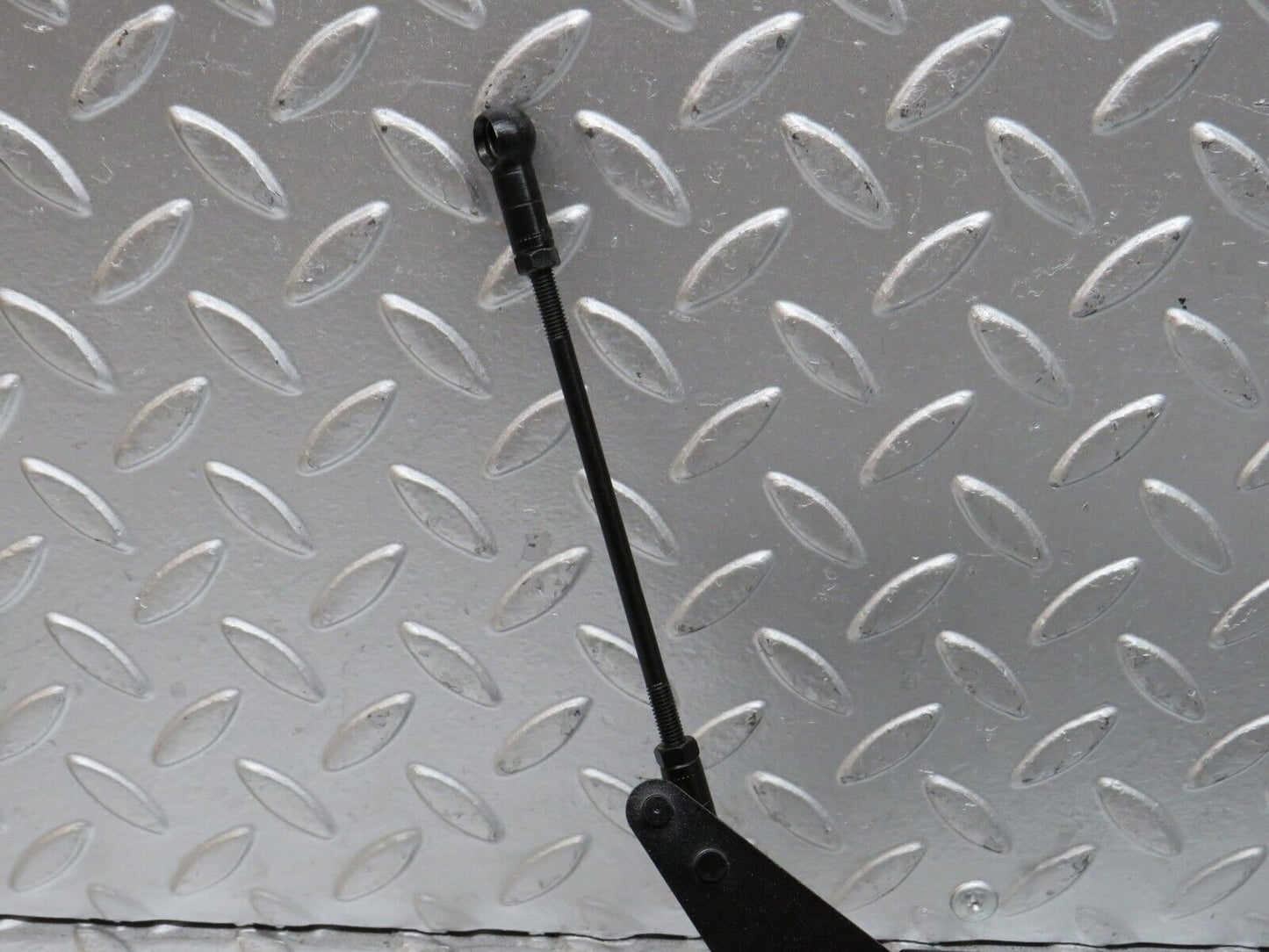 28443 Mercedes-Benz S123 240D Wagon Throttle Linkage