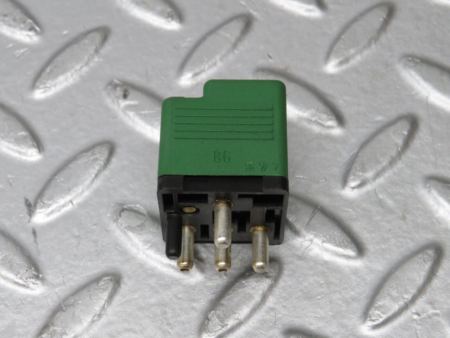 39699 Mercedes-Benz R129 320SL Coupe Overload Relay 0015429619