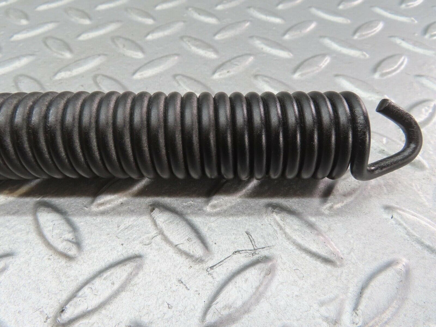 13884 Mercedes-Benz C107 280SLC Bonnet Hinge Spring